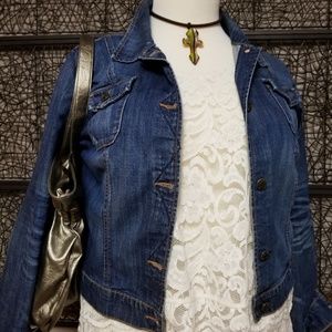 Oyster colored lace top and bottom